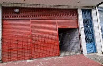 Imagem: A casa possui 1 Dormitório, 1 Banheiro, 200m² de Área e