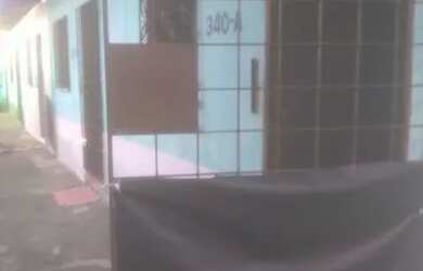 Imagem: A casa possui 2 Dormitórios, 1 Banheiro e está localizado