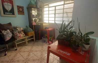 Imagem: A casa possui 2 Dormitórios, 1 Banheiro, 50m² de Área e