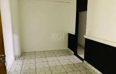 Imagem: O depósito possui 94m² de Área e está localizado em Centro