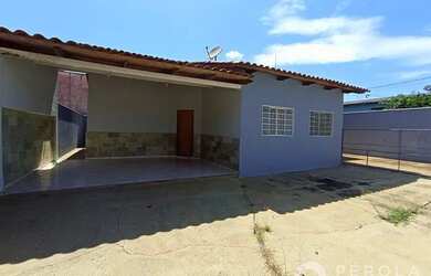 Imagem: A casa para alugar possui 3 Dormitórios, 2 Banheiros e 125m²