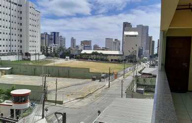 Imagem: O apartamento possui 3 Dormitórios, 3 Banheiros, 76m² de Área