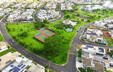 Imagem: O terreno à venda possui 413m² de Área e está localizado