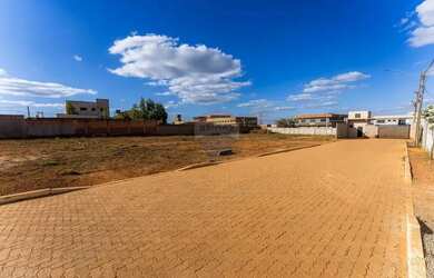 Imagem: O terreno possui 316m² de Área e está localizado em Taguatinga