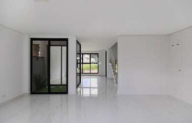 Imagem 5: Casa em condomínio à venda com 3 suites no Santa Cândida em Curitiba