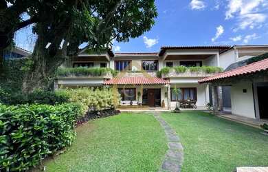 Imagem 3: Casa disponível para venda com ótima localização na Barra da Tijuca