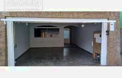 Imagem: A casa possui 3 Dormitórios, 3 Banheiros, 2 Vagas na garagem