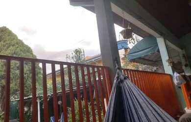 Imagem: A casa possui 2 Dormitórios, 2 Banheiros, 1 Vaga na garagem