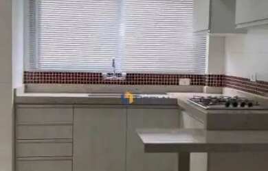 Imagem: O apartamento possui 1 Dormitório, 1 Banheiro, 1 Vaga na garagem