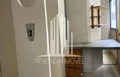 Imagem: O depósito possui 1 Vaga na garagem, 37m² de Área e está