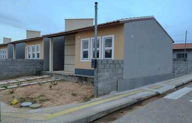 Imagem: A casa em condomínio possui 2 Dormitórios, 2 Banheiros, 1