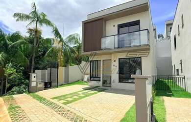 Imagem: A casa em condomínio possui 3 Dormitórios, 5 Banheiros, 2