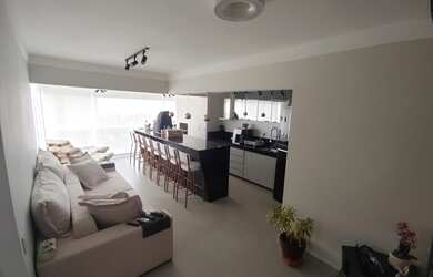 Imagem: O apartamento possui 2 Dormitórios, 2 Banheiros, 2 Vagas na