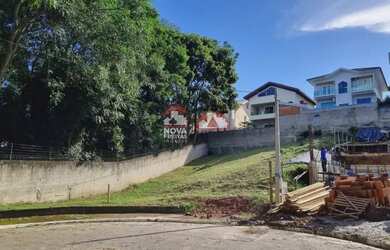 Imagem: O terreno à venda possui e está localizado em Urbanova Iii