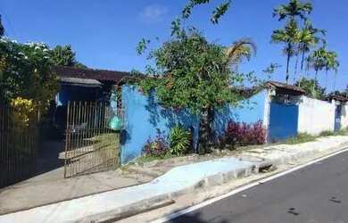 Imagem: A casa possui 2 Dormitórios, 1 Banheiro, 3 Vagas na garagem