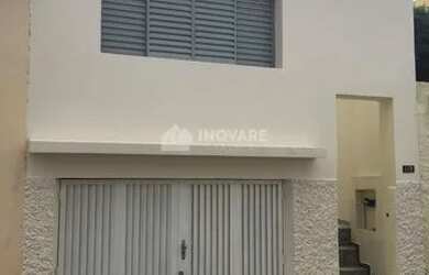 Imagem: A casa possui 2 Dormitórios, 1 Banheiro, 1 Vaga na garagem