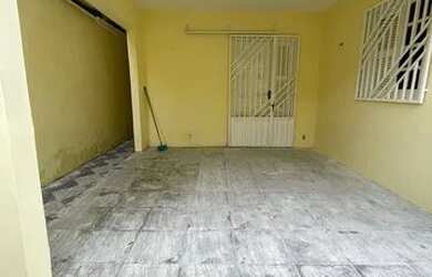 Imagem: A casa possui 2 Dormitórios, 2 Banheiros, 1 Vaga na garagem