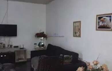 Imagem: A casa à venda possui 2 Dormitórios, 1 Banheiro e 90m² de