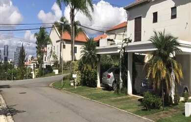 Imagem: A casa em condomínio possui 3 Dormitórios, 4 Banheiros, 2