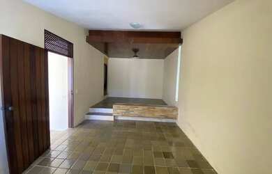 Imagem 2: Casa para venda. 100m² de Área, 2 Vagas na garageme3 Dormitórios