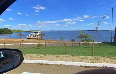 Imagem 2: Lote condomínio fechado. Varanda, 358m² de Área, 4 Vagas na garageme3...