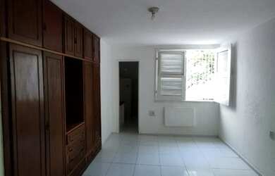 Imagem: A casa possui 3 Dormitórios, 3 Banheiros, 3 Vagas na garagem