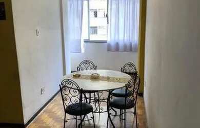 Imagem: O apartamento possui 2 Dormitórios, 1 Banheiro e 74m² de Área