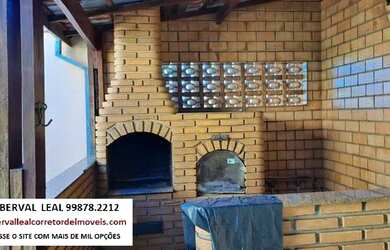 Imagem 1: Residência Núcleo Beija Flor com Forno e churrasqueira