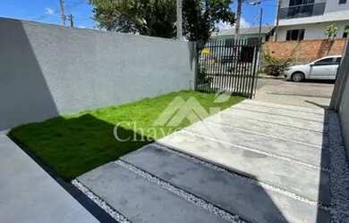 Imagem: A casa possui 3 Dormitórios, 3 Banheiros, 2 Vagas na garagem