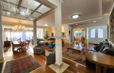 Imagem: A casa em condomínio possui 4 Dormitórios, 5 Banheiros, 4