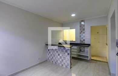 Imagem: A casa em condomínio possui 2 Dormitórios, 1 Banheiro, 60m²