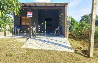 Imagem: A casa possui 1 Dormitório, 1 Banheiro, 1 Vaga na garagem e