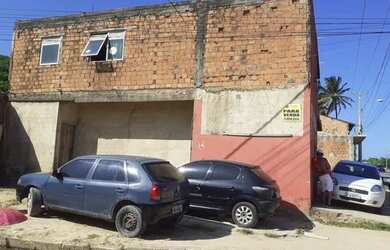 Imagem: A casa possui 3 Dormitórios, 2 Banheiros, 187m² de Área e