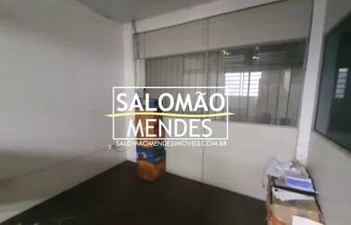 Imagem: O depósito possui 4 Vagas na garagem, 310m² de Área e está