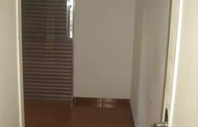 Imagem: O apartamento possui 1 Dormitório, 1 Banheiro, 53m² de Área