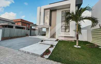 Imagem: A casa em condomínio possui 4 Dormitórios, 5 Banheiros, 4