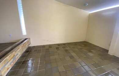 Imagem 3: Casa para venda. 100m² de Área, 2 Vagas na garageme3 Dormitórios