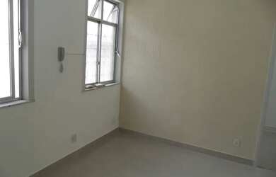 Imagem: A casa possui 2 Dormitórios, 2 Banheiros, 65m² de Área e