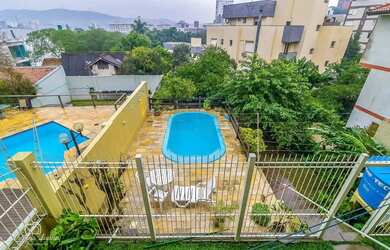 Imagem 9: Sobrado com 4 quartos e 4 vagas em Petrópolis