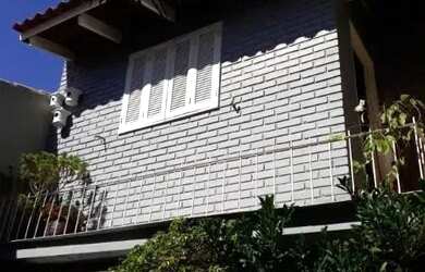 Imagem 3: Sobrado em Porto Alegre, no bairro Hípica, com 3 dormitório s , e 3...