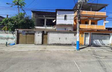 Imagem: A casa possui 2 Dormitórios, 2 Banheiros, 5 Vagas na garagem