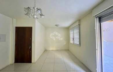 Imagem 3: Apartamento de 3 Dormitórios com Suíte à Venda no Centro - 370 mil reais