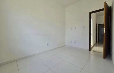 Imagem 7: VENDO UMA CASA. Varanda, 85m² de Área, 2 Vagas na garageme2 Dormitórios