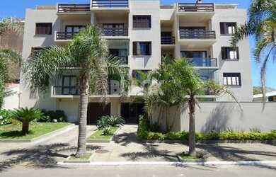 Imagem: O apartamento na cobertura possui 3 Dormitórios, 2 Banheiros