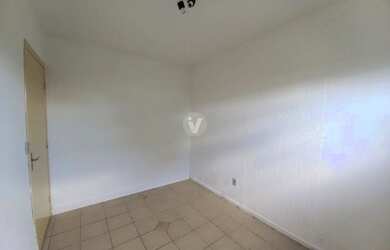 Imagem 11: Apartamento térreo em condomínio fechado, localizado no bairro São...