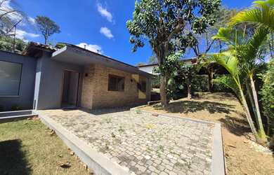 Imagem: A casa em condomínio possui 3 Dormitórios, 3 Banheiros, 2