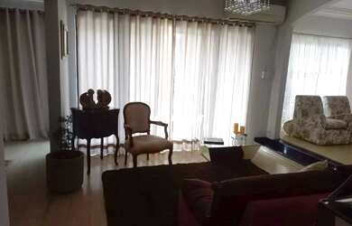 Imagem 6: Excelente Residência com Piscina no Bairro Velha