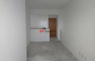 Imagem: O apartamento possui 2 Dormitórios, 1 Banheiro, 2 Vagas na