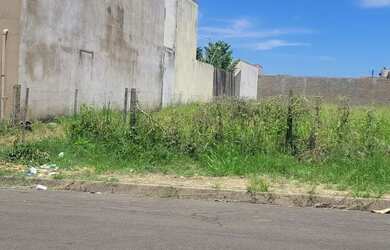 Imagem: O terreno possui 279m² de Área e está localizado em Zona