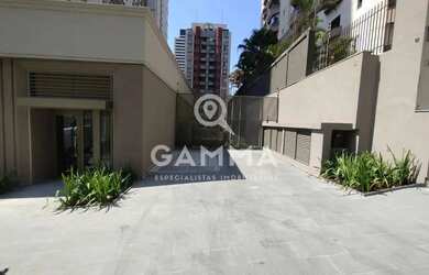 Imagem: O depósito possui 2 Vagas na garagem, 82m² de Área e está